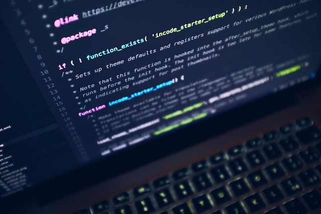/tools/codes_luca-bravo-XJXWbfSo2f0-unsplash.jpg